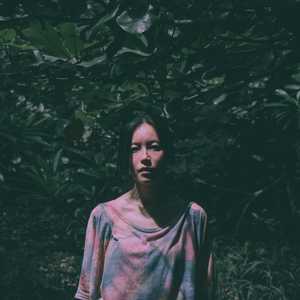 动漫女生被奖励片子
